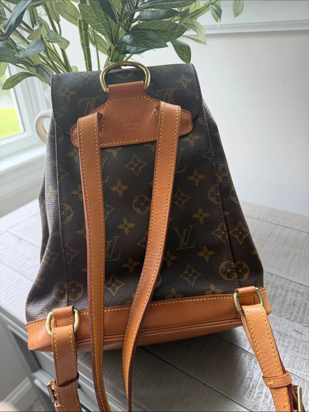 LOUIS VUITTON AUTHENTIC Vintage Monogram Canvas Backpack with Tan Trim